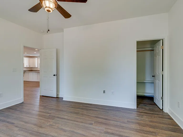 223 Walnut Ln — Photo 26