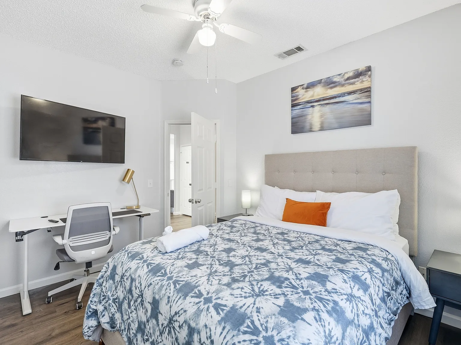 4 bed, 2222 sqft, $4,500 — Photo 4