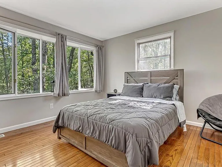 115 White Oak Ct — Photo 15