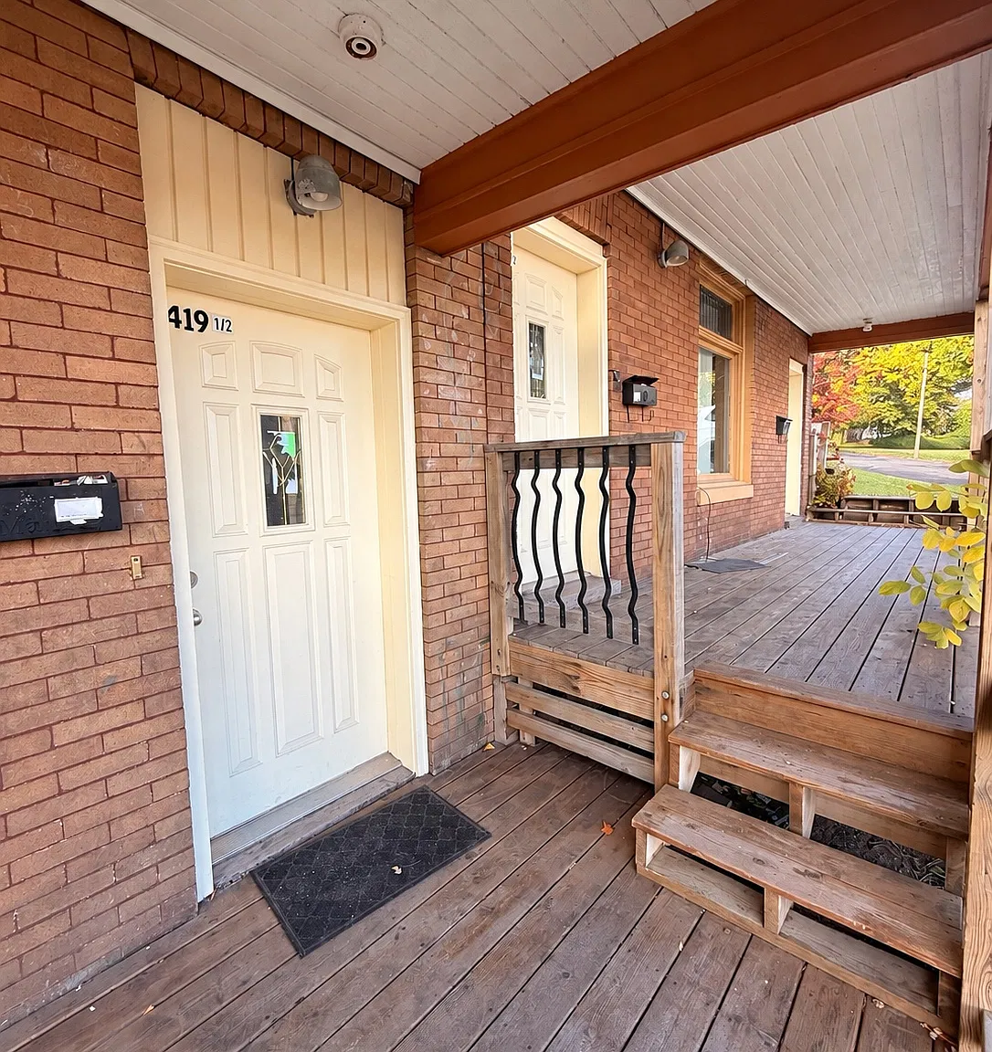 3 bed, 1209 sqft, $1,550 — Photo 1