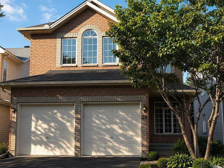 28 Maricona Way — Photo 1