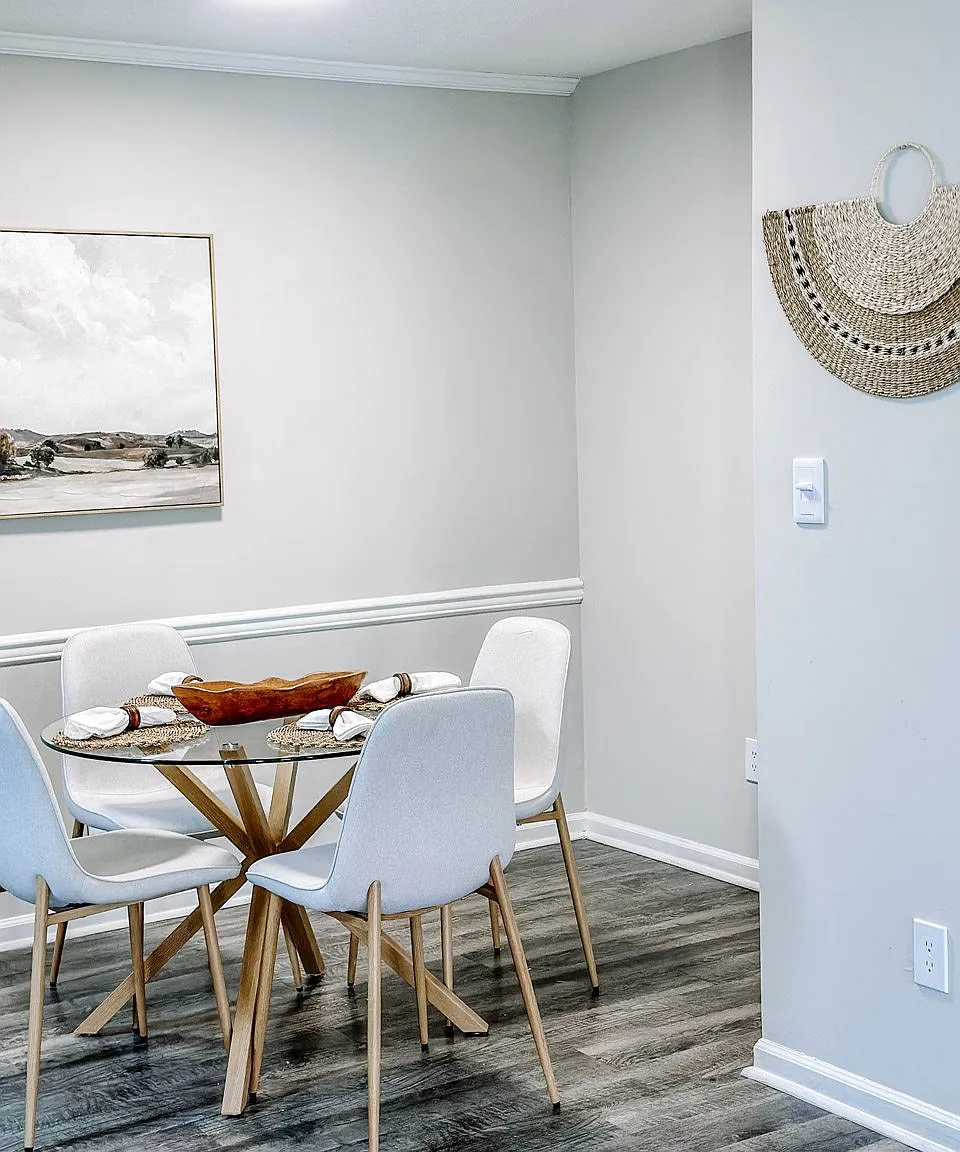 Hampton Center Apartments — Photo 3