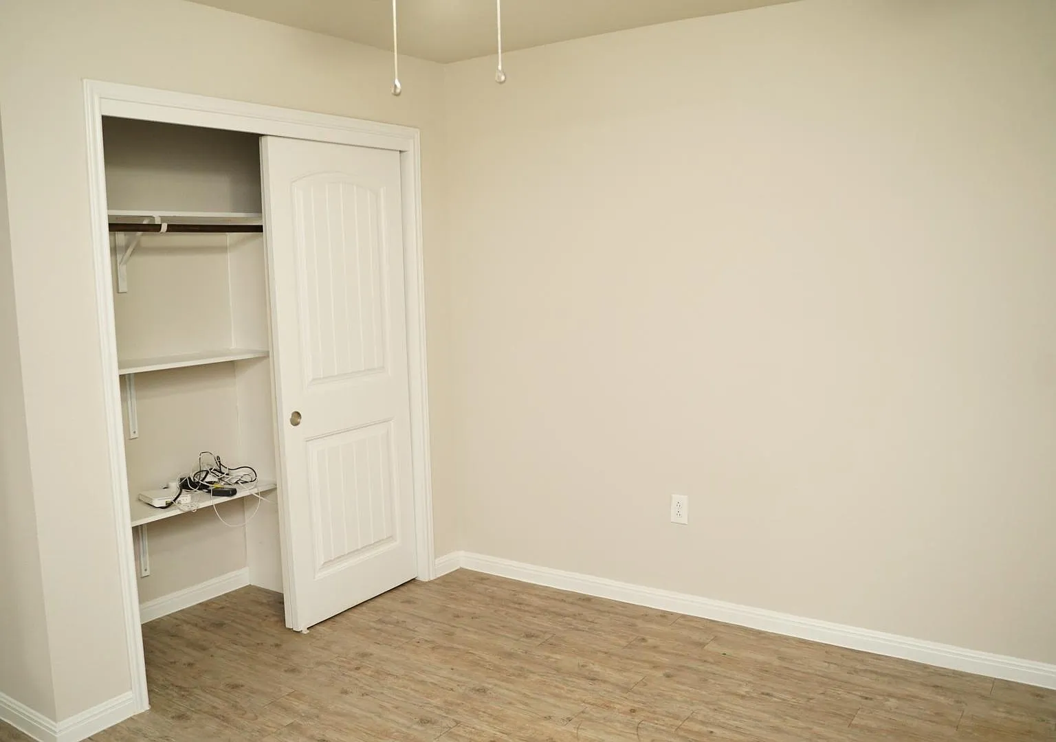 3 bed, 1543 sqft, $2,100 — Photo 4