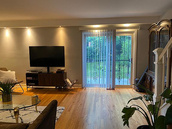 Living Room (First floor)