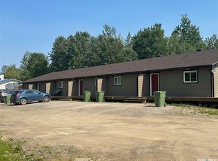 132 McKay St, La Ronge, SK S0J1L0