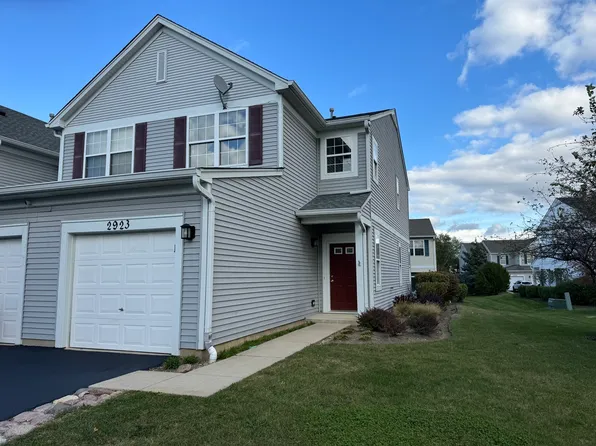 2923 Falling Waters Dr, Lindenhurst, IL 60046