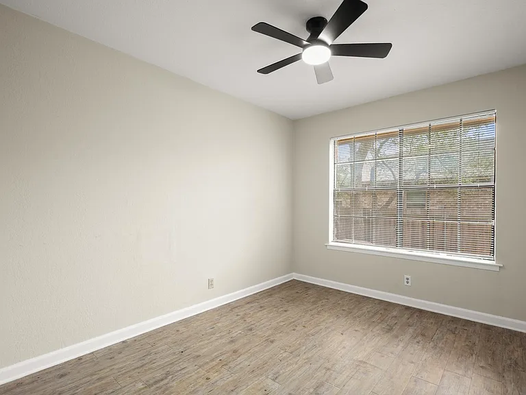 3801 Foust Trl #B — Photo 21