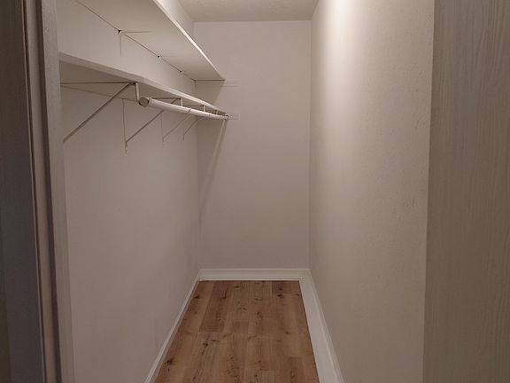 4th image of 1208 Winchester Dr #1208