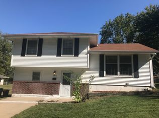 3903 N Union St, Sugar Creek, MO 64050