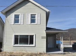 1225 Clover St, Wellsville, OH