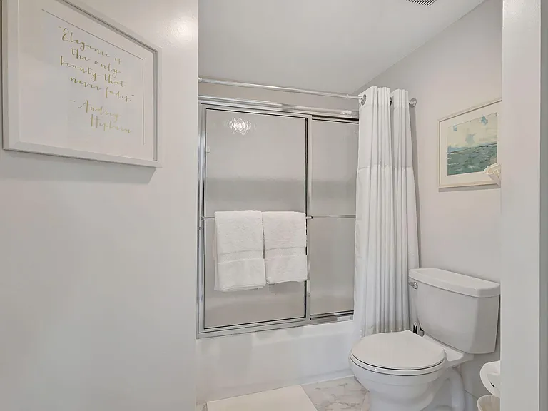 800 Uno Lago Dr #302 — Photo 30