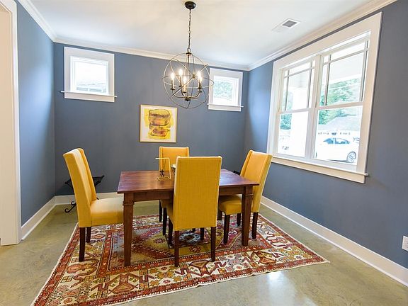 3rd image of 2912 Felix St Lot 33