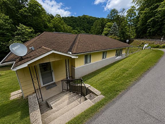 2nd image of 11 Beech Creek Rd