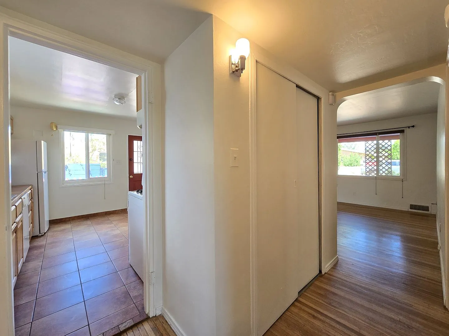 1226 Vitalia St — Photo 4