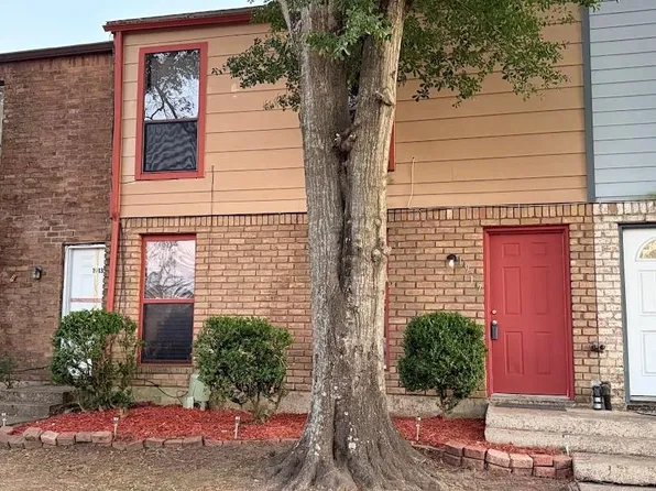 1917 Miramar Green St #1917, Seabrook, TX 77586