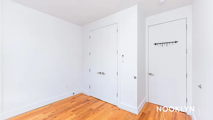 Rented by Nooklyn NYC LLC | media 9