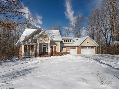 N1499 Forest Glen Dr, Greenville, WI, 54942