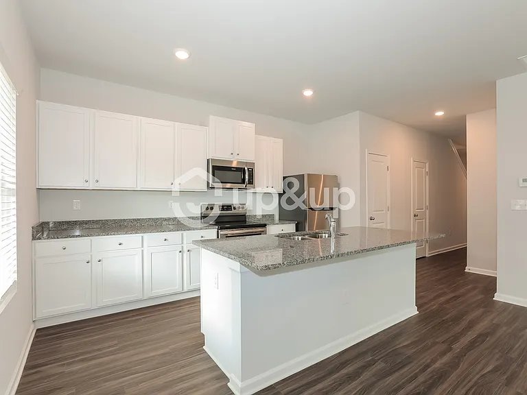 115 Heard Ln — Photo 5