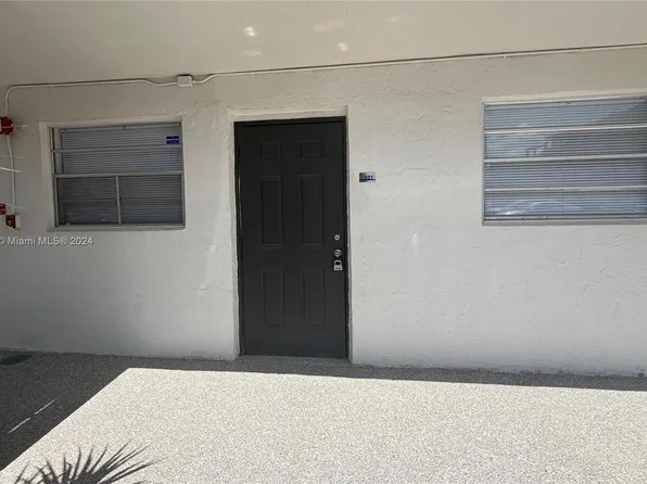 14155 SW 87th St APT 101E, Miami, FL 33183