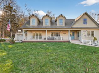 176 Old Norwich Rd, Quaker Hill, CT 06375