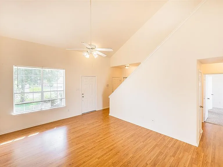 16310 Bandicoot Dr — Photo 6
