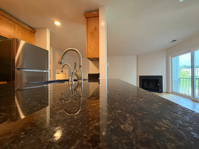10404 Parthenon Ct — Photo 10