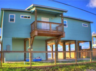 642 Copano Cove Rd, Rockport, TX 78382
