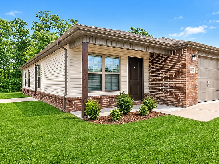 Haden Holly Station - Duplexes & Townhomes in Siloam Springs, AR — Photo 19