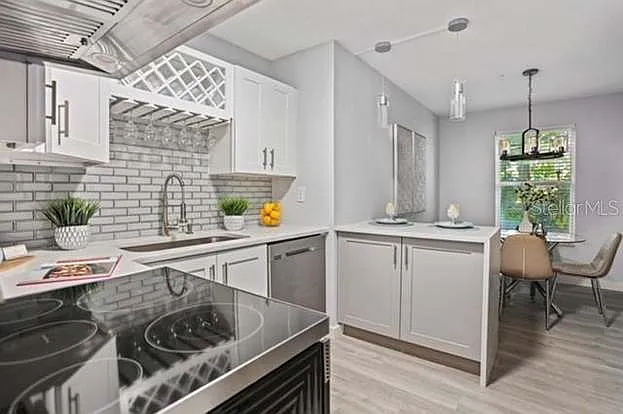 1 bed, 727 sqft, $1,650 — Photo 4