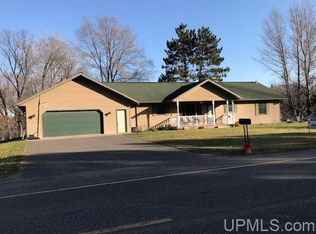 125 Quinnesec St, Florence, WI 54121