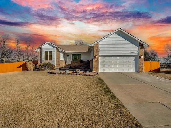 10930 W Hollywood Ct, Wichita, KS 67215