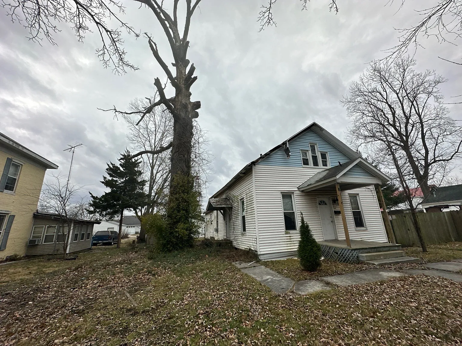 5 bed, 1450 sqft, $1,025 — Photo 1