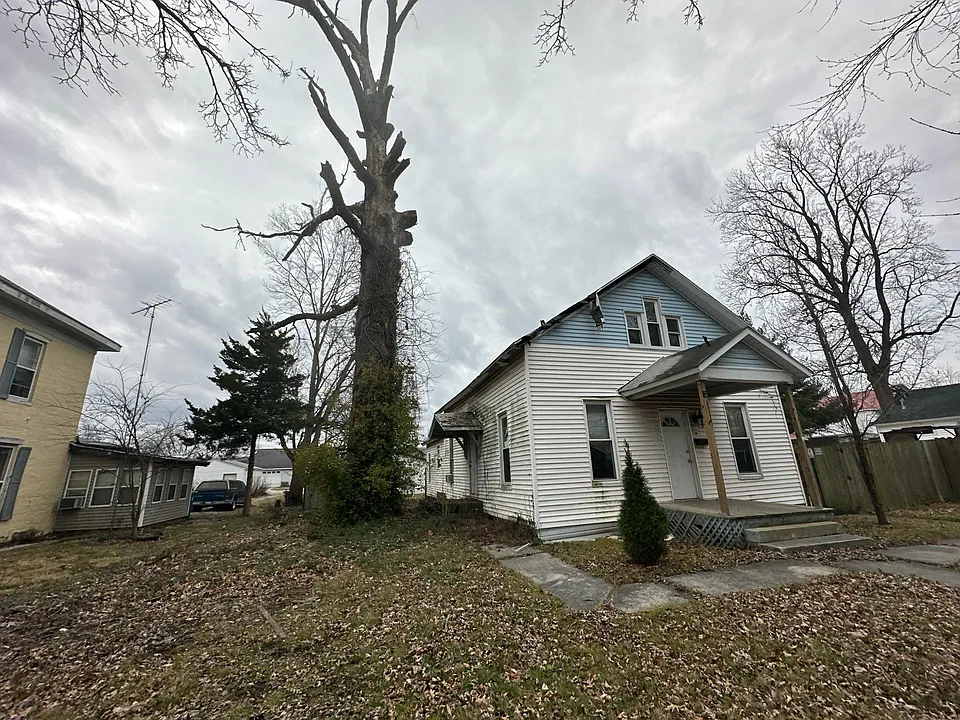 227 N Hickory St