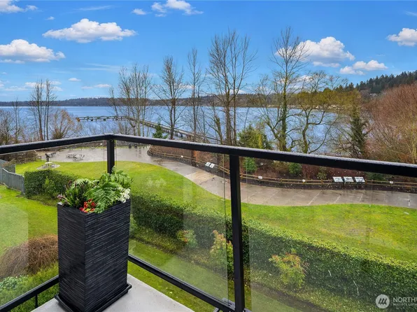 6121 NE 175th Street #A308, Kenmore, WA 98028