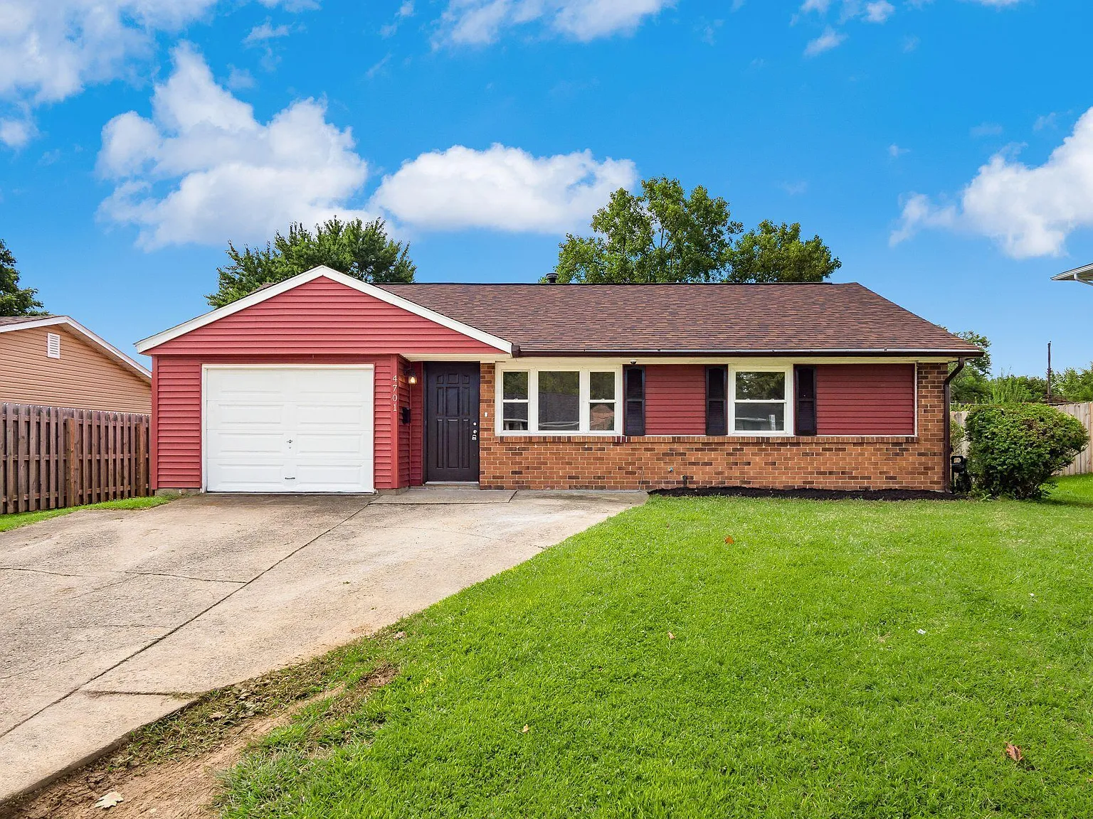 4701 Arnold Ave photo 1