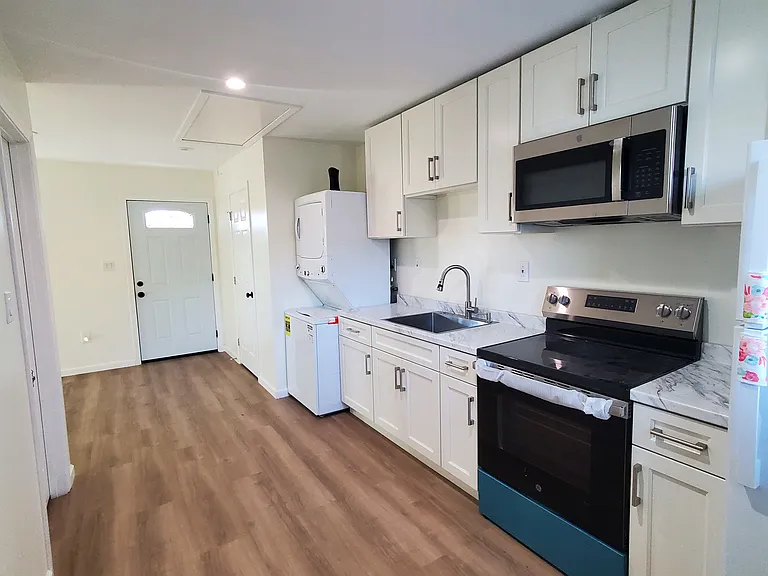 3025 Belfast Way #2 — Photo 7