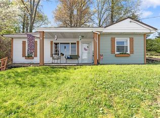 2400 Lakeside Dr, Lakemore, OH 44250