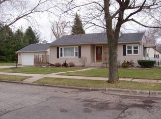 613 Vauconsant St, Saint Johns, MI