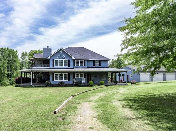 312 E Armuchee Rd, Summerville, GA 30747