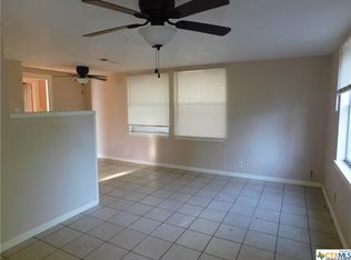 1306 W Main St, Gatesville, TX 76528