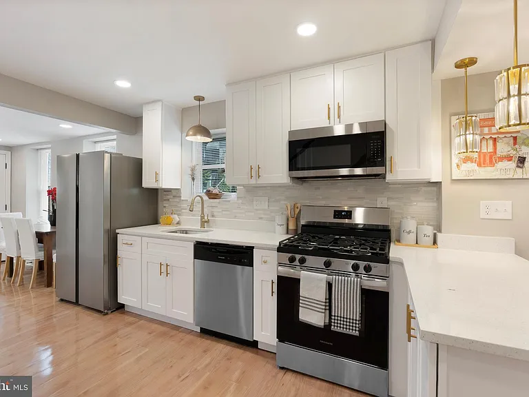 1102B Carroll St #B — Photo 10