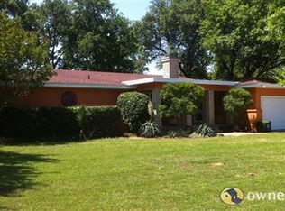 3865 South Dr, Fort Worth, TX 76109