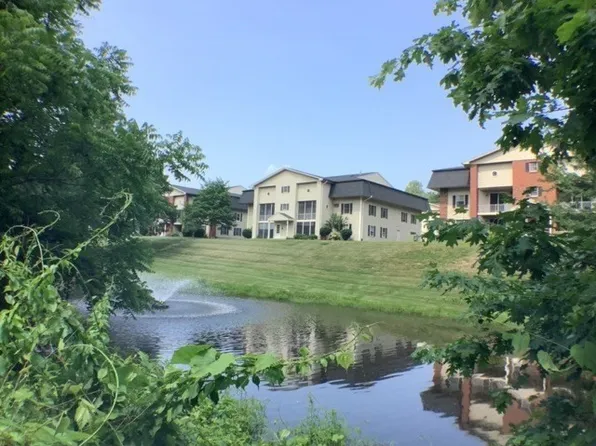 41 W Summit St APT 53, South Hadley, MA 01075