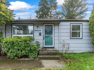 857 S 195th St, Seattle, WA 98148