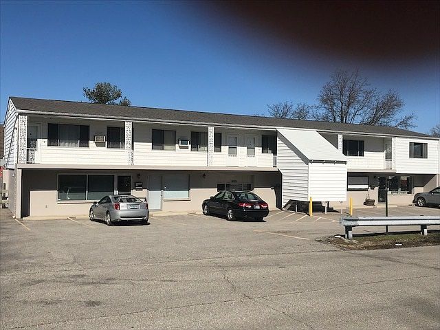 1st image of 1101 N College Ave