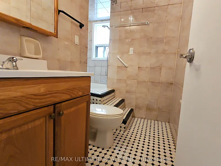 568 Rogers Rd #2 — Photo 14