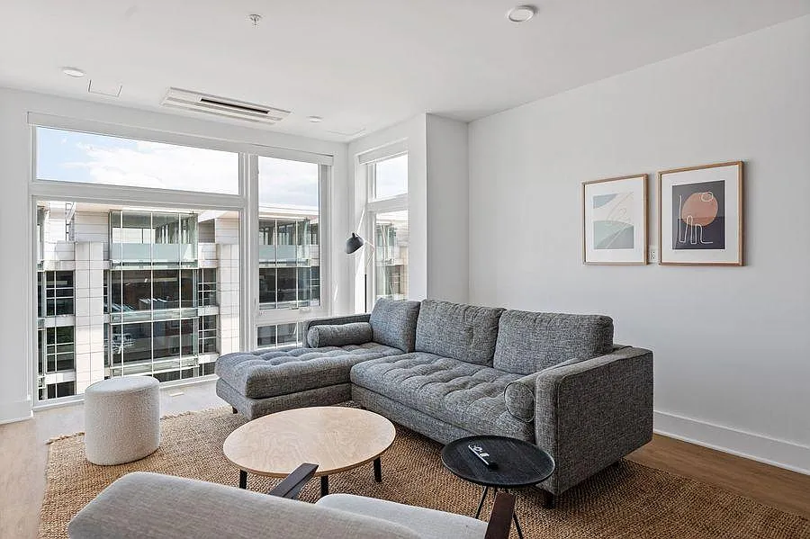 District - Co-Living — Photo 1
