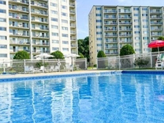 3rd image of 200 Cove Way Unit 120