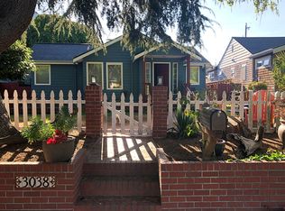 3038 64th Ave SW, Seattle, WA 98116