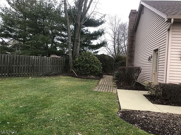 4th image of 838 Trotwood Dr